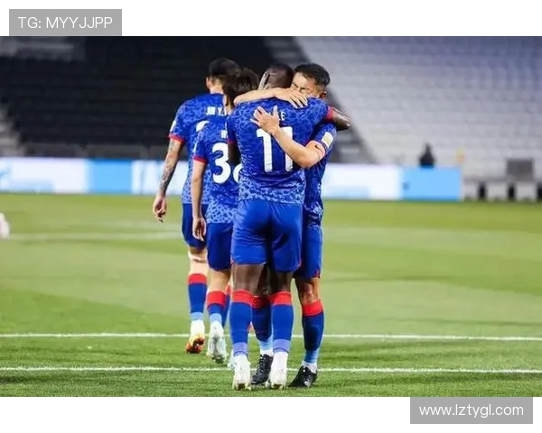 上海申花打造新辉煌，球队重整旗鼓全力冲击新赛季目标